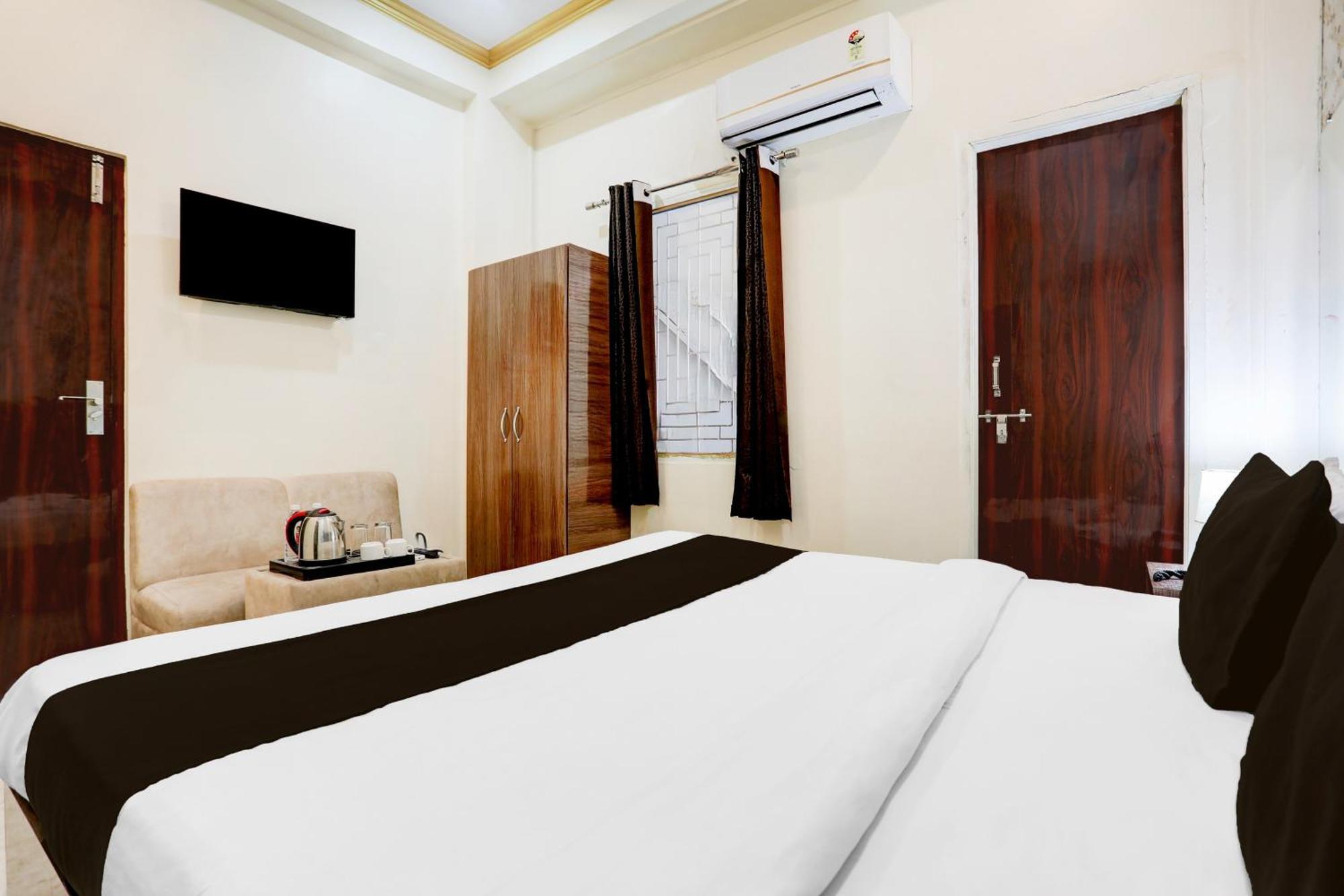 Super Hotel O Sankat Mochan Gandhi Nagar Kakarmatha Exterior foto