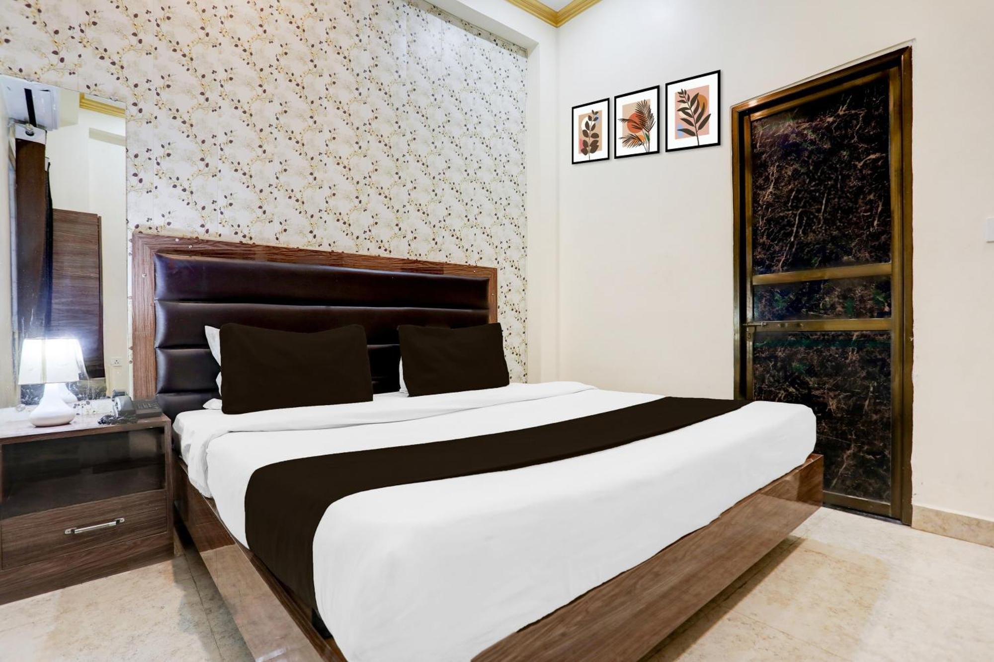 Super Hotel O Sankat Mochan Gandhi Nagar Kakarmatha Exterior foto