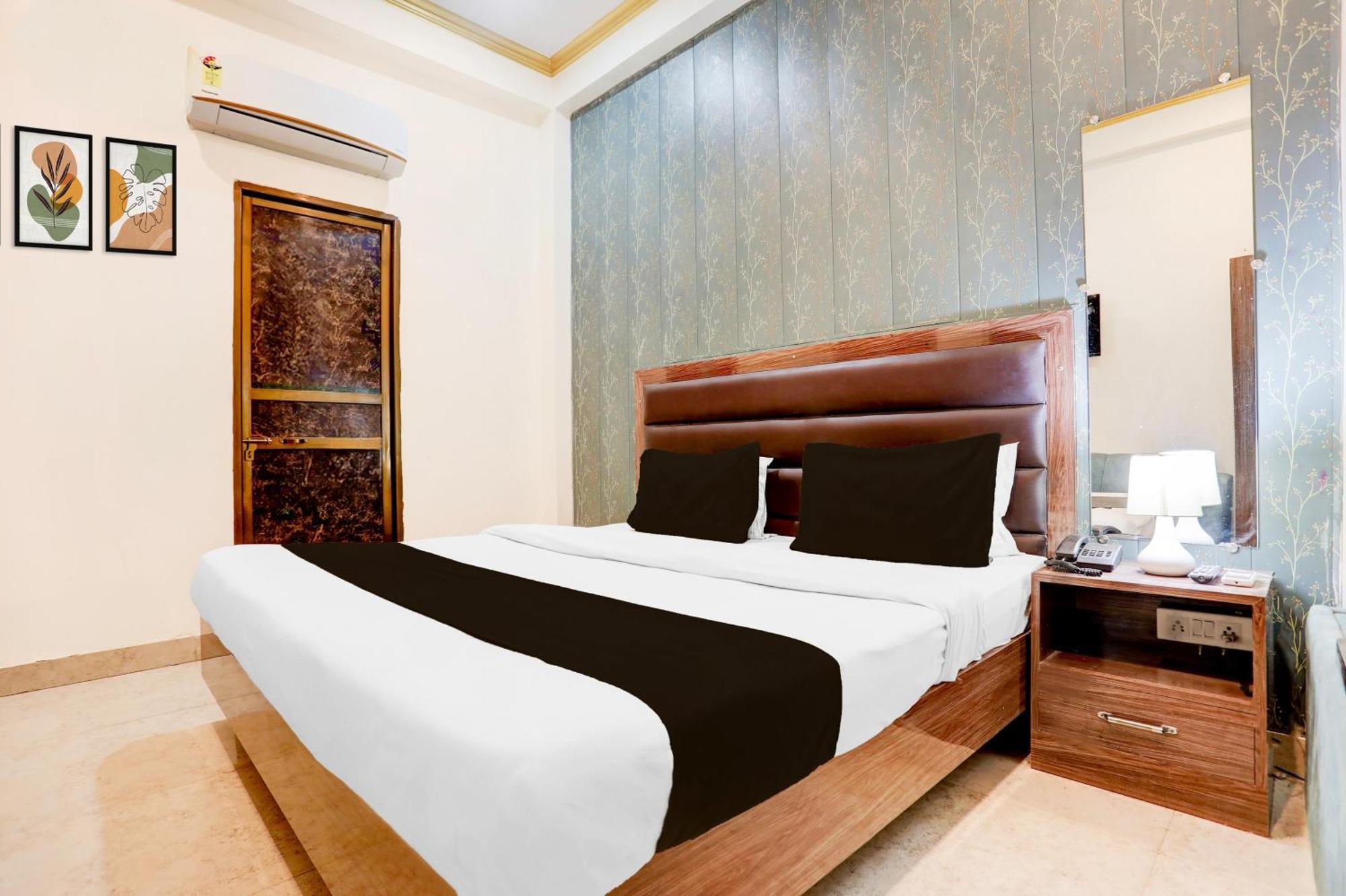 Super Hotel O Sankat Mochan Gandhi Nagar Kakarmatha Exterior foto