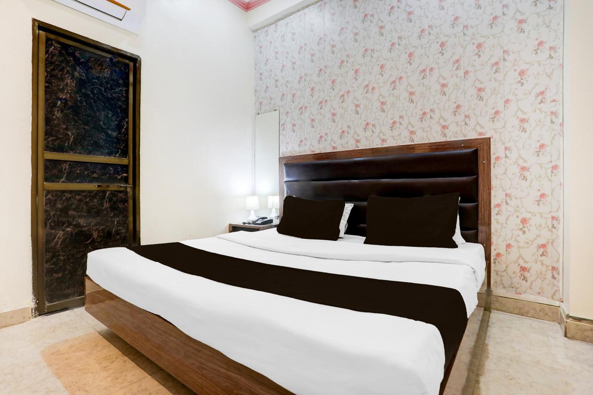 Super Hotel O Sankat Mochan Gandhi Nagar Kakarmatha Exterior foto