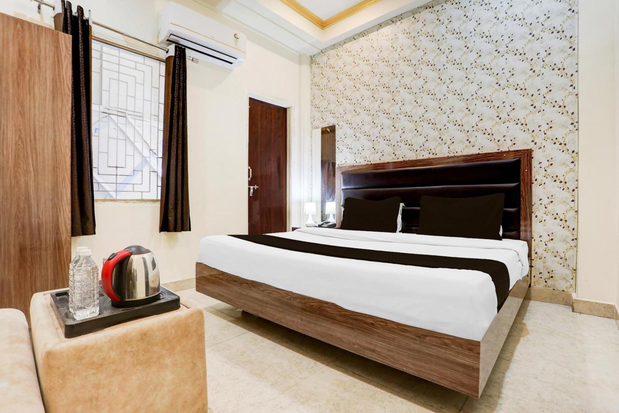 Super Hotel O Sankat Mochan Gandhi Nagar Kakarmatha Exterior foto